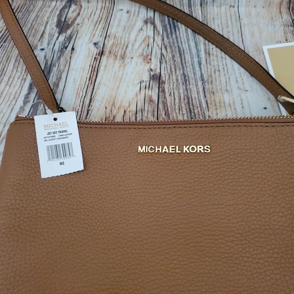 Michael Kors Jet Set Travel DBL Gusset Crossbody - Picture 12 of 14